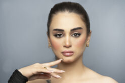 283 باباراتزي (نيفي)
